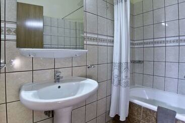 Grand Hotel Loutraki