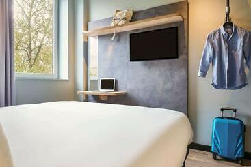 هتل Ibis Budget Lunel Porte De Camargue
