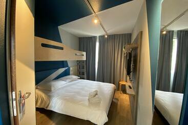 هتل Ibis Budget Lunel Porte De Camargue