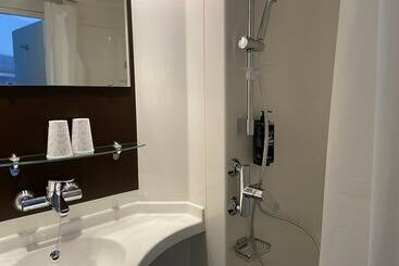 هتل Ibis Budget Lunel Porte De Camargue