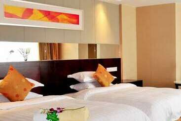 هتل Oasis Grand