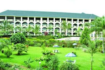 Tropic Inn - Masaka