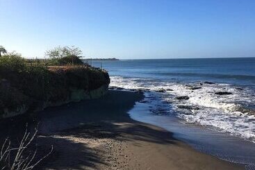 Odoya Beach Hostel