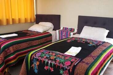پانسیون Jamuy Amantani Lodge De All Trip