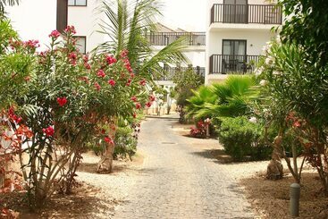 Ajp Holidays Tortuga Beach Resort 487