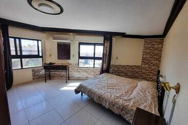 Al Khalili Apartment
