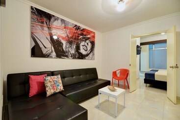 Apartamentos Amoblados De La 70