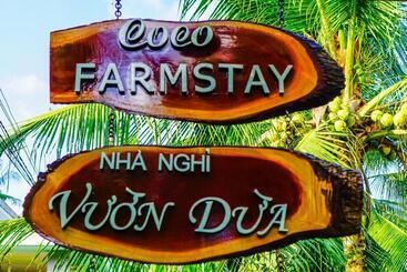 تختخواب و صبحانه Homestay Bentre Coco Lodge
