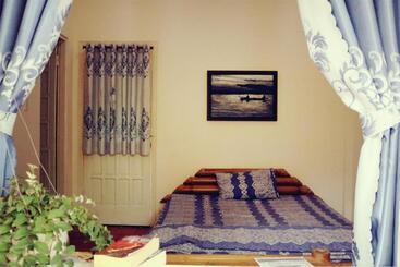 تختخواب و صبحانه Homestay Bentre Coco Lodge