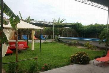 Cisco Hotel Corina