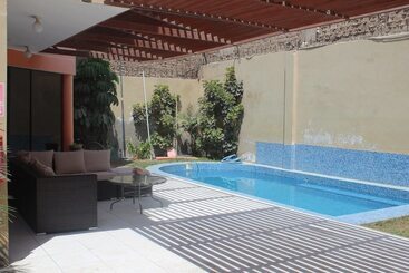 Hostal Shalom