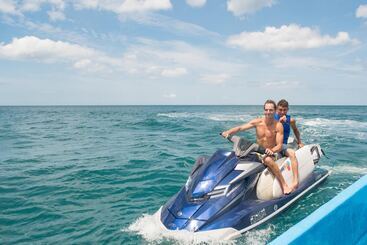 هتل 99 Surf Lodge