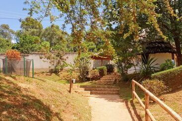 هتل Banda Lodge