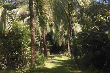 هتل Casa Grande Ecolodge At Pacuare Reserve
