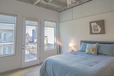 هتل Heaven On Midtown Fully Furnished Apts