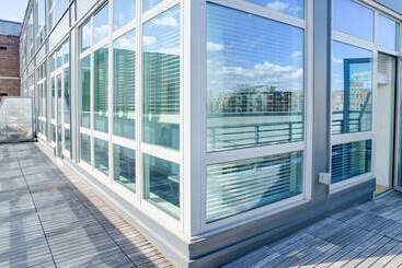 هتل Heaven On Midtown Fully Furnished Apts