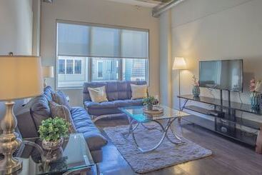 هتل Heaven On Midtown Fully Furnished Apts