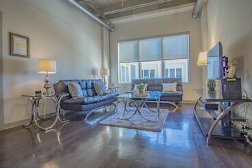 هتل Heaven On Midtown Fully Furnished Apts