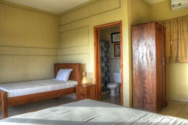 هتل Las Palmeras Beach