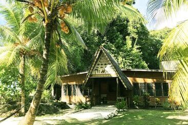 هتل Ngellil Nature Island Resort
