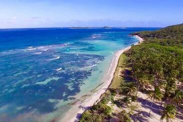 هتل Salt Whistle Bay Retreat