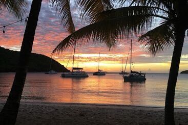 هتل Salt Whistle Bay Retreat
