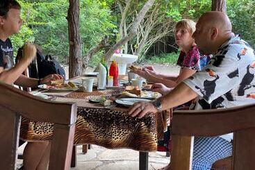 هتل Selous Mapumziko Lodge