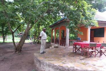 هتل Selous Ngalawa Camp
