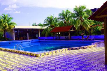 هتل Sol Del Oriente