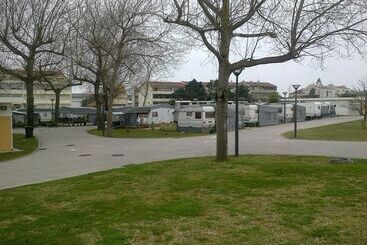 هتل Torreira Camping & Bungalows