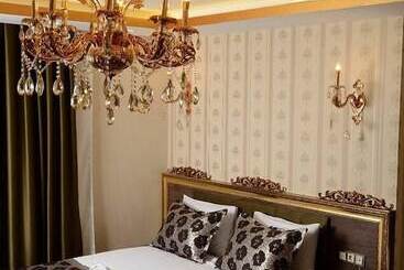Karacalar Suit Otel