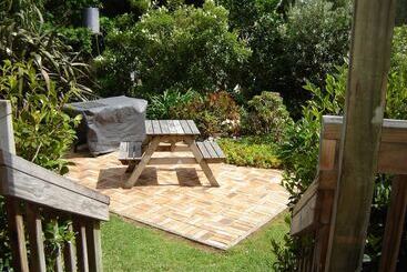 Karangahake Gold  N Views Cottage