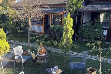 Kirkpinar Otantik Otel