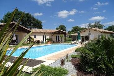 پانسیون Gîte Le Clos Castel