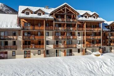 اقامتگاه Noemys Les Balcons De Bois Méan