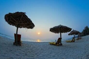 Seasons Hotels And Resort  Ngapali