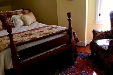 تختخواب و صبحانه Annie Wiggins Guest House
