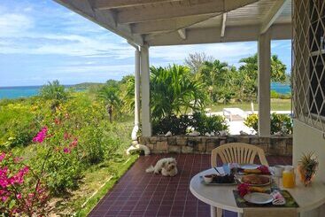 تختخواب و صبحانه Blue Bay Antigua