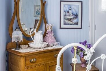 تختخواب و صبحانه Gite Des Lilas