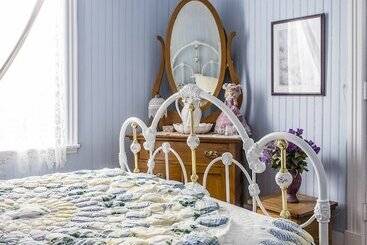 تختخواب و صبحانه Gite Des Lilas