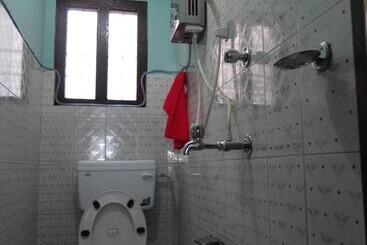 تختخواب و صبحانه Laxmi Homestay