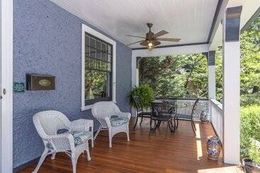 Carolina Bed & Breakfast
