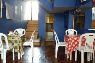 Hostal California Mollendo   Hostel