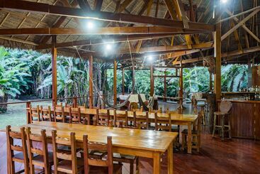 هتل ñape Lodge