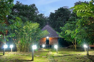 هتل ñape Lodge