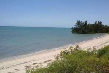 هتل Caliente Beach Lodge