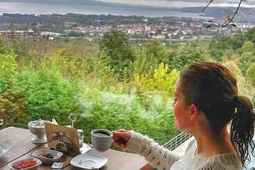 هتل Dilek Konağı
