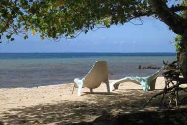 هتل Fare Oviri Lodge