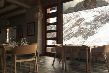 هتل Lodge El Morado