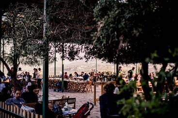 هتل Mountain Breeze Resort